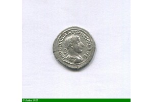 85051 - DENIER ROME 240  R/ SALVS AVG TI