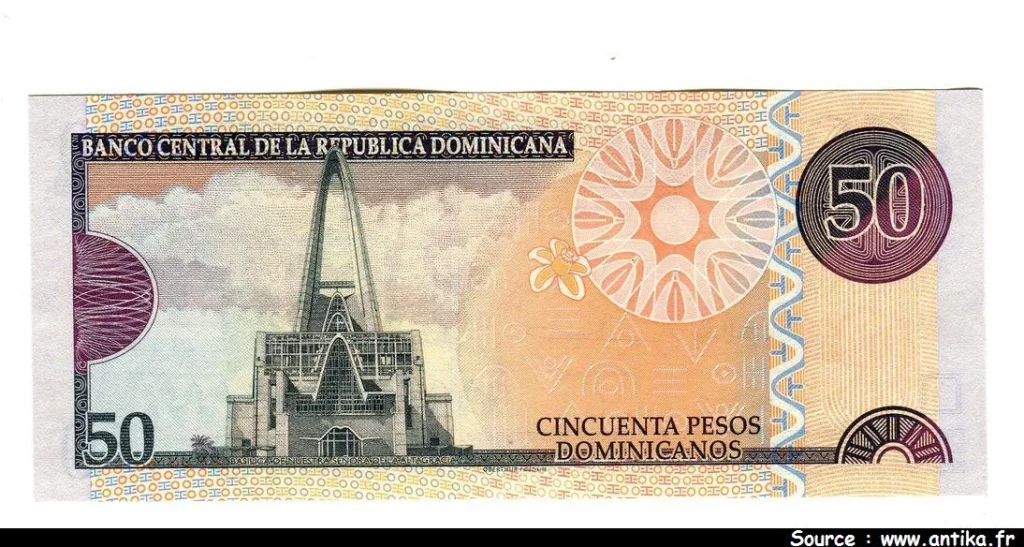 50 Pesos Dominicanos Cathédrale Santa Maria * *