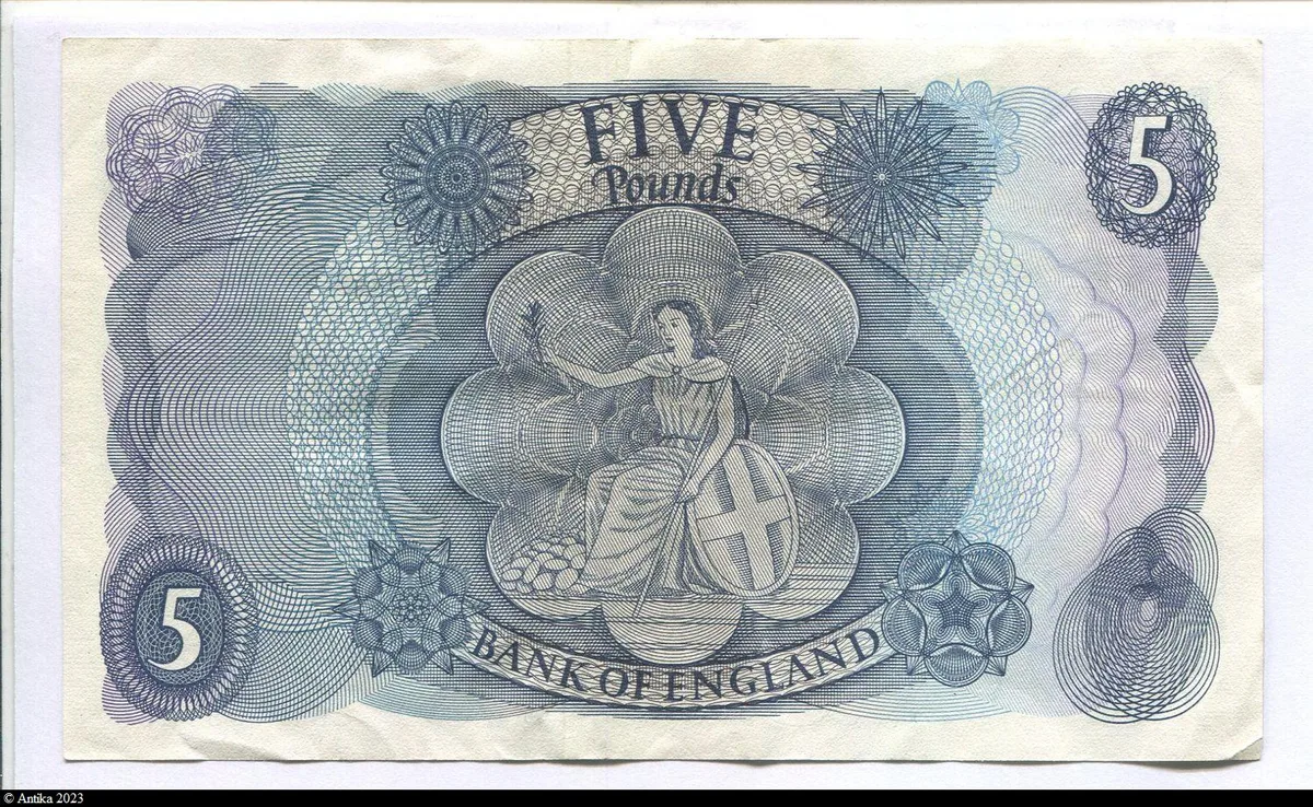 5 Pounds Elizabeth II * *