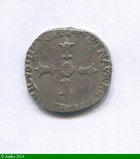 1/4 écu croix feuillue