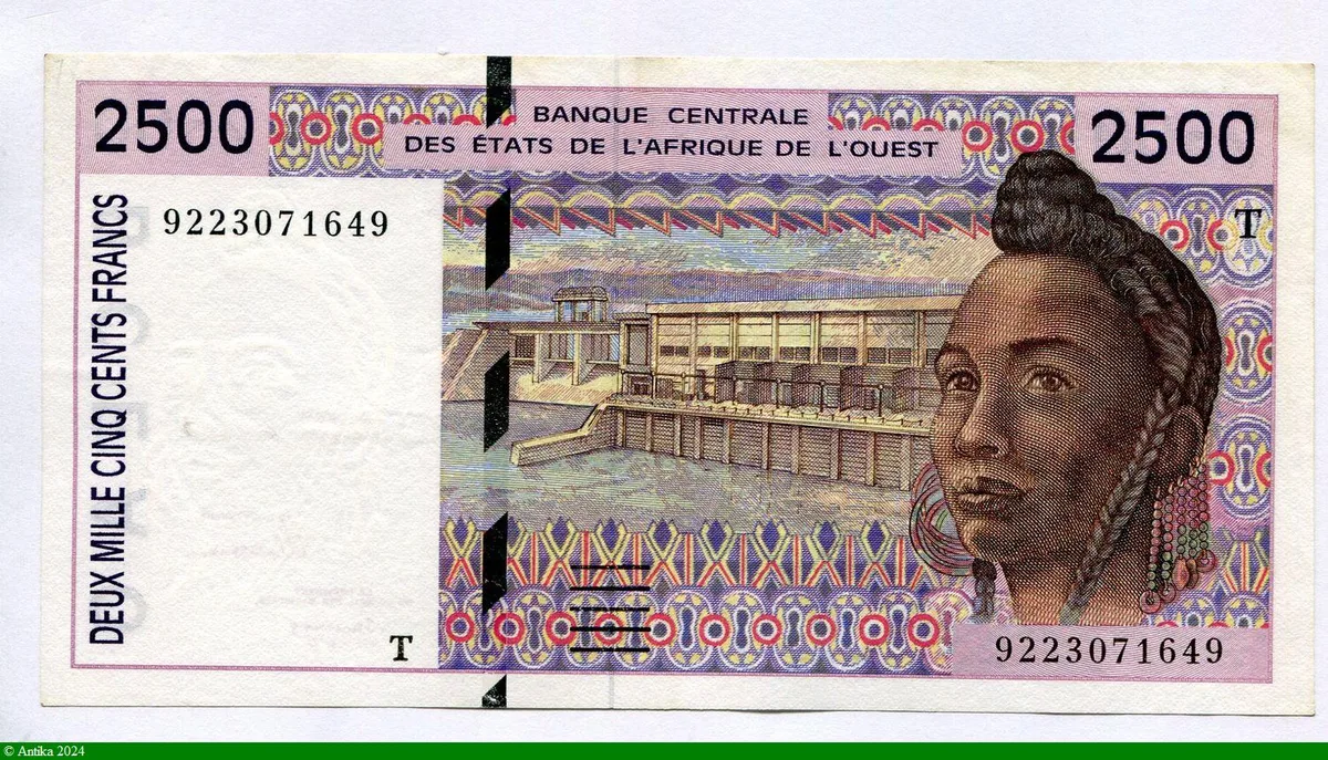 2500 FRANCS Jeune Africaine & Scène de village