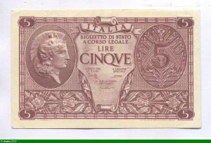 5 Lire Femme Casquée