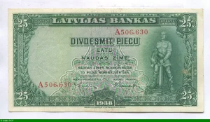 25 Latu Lacplesis & Radeau
