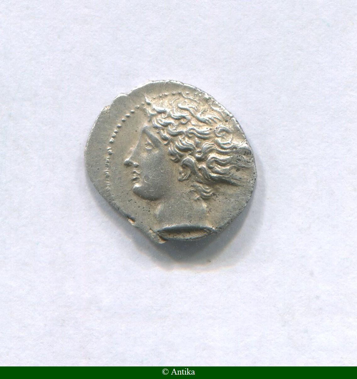 OBOLE Argt Tête à gauche Roue à quatre rayons Ca 300-250 Avt JC 0,69 gr