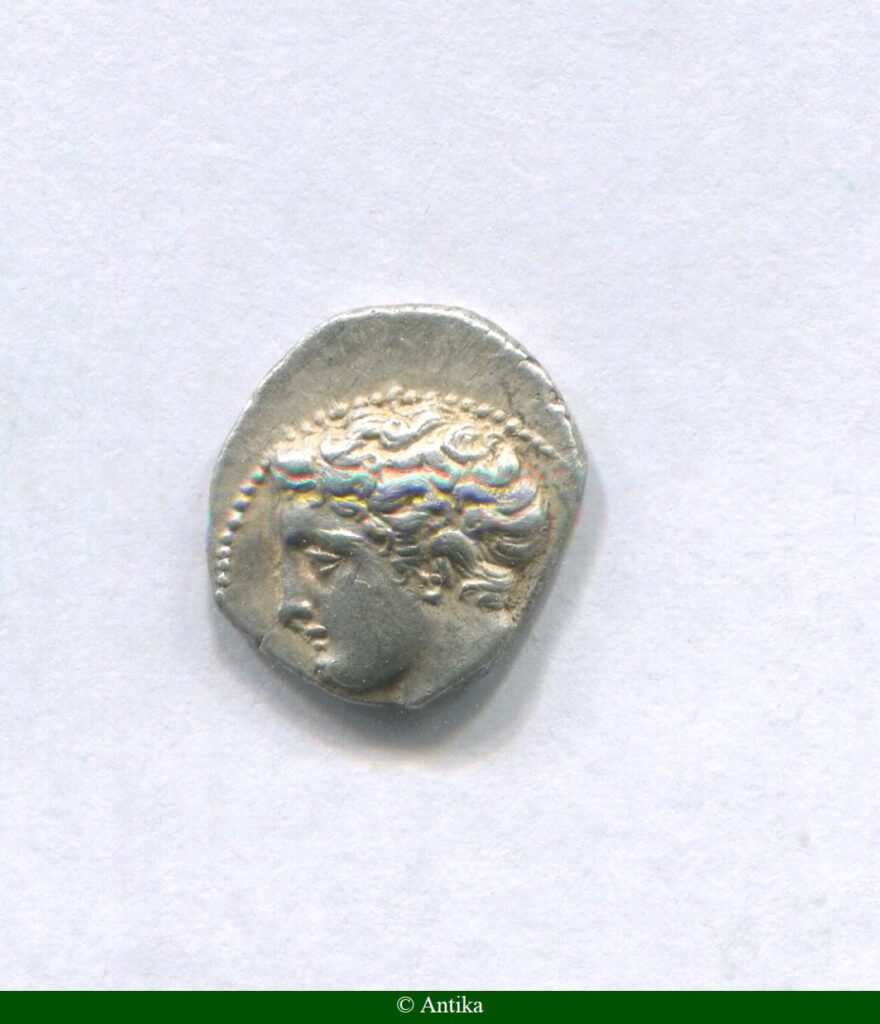 OBOLE Argt Tête à gauche Roue à quatre rayons Ca 300-250 Avt JC 0,78 gr