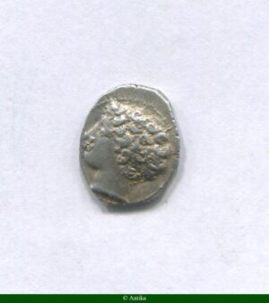 OBOLE Argt Tête à gauche Roue à quatre rayons Ca 300-250 Avt JC 0,73 gr